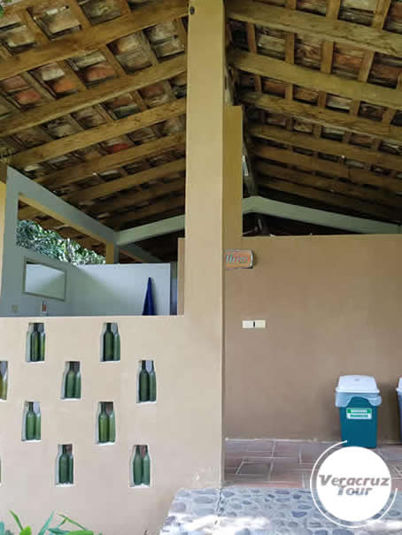 Baños y Vestidores Campamento Río Pescados Jalcomulco Veracruz