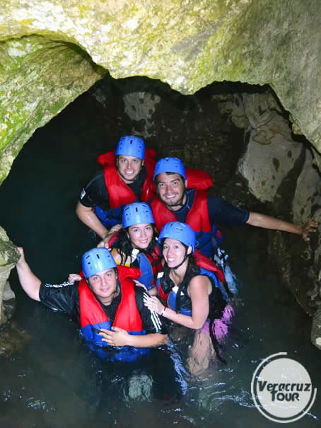 Recorrido por el Alto Filo en el río Filobobos Veracruz