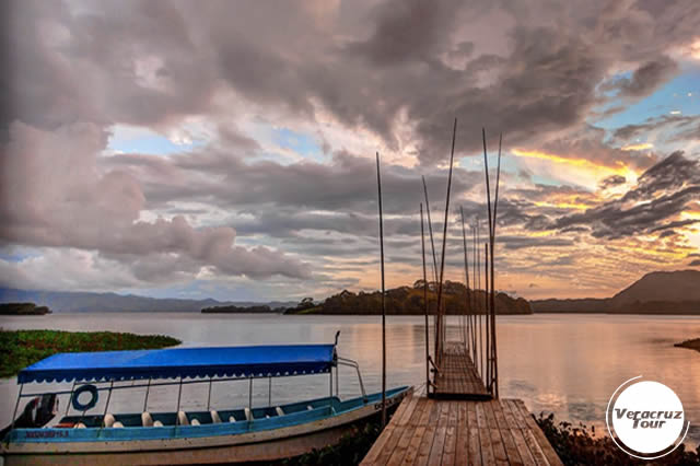 Hospedaje y Alojamiento en la reserva ecológica Nanciyaga, Veracruz Hospedaje y Alojamiento en la reserva ecológica Nanciyaga, Veracruz