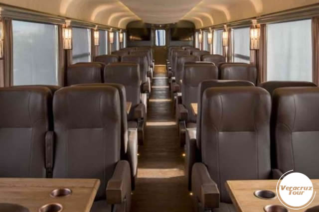 Interior Del Chepe Express