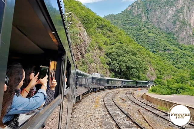 Viajemos En El Chepe Express y Barrancas Del Cobre